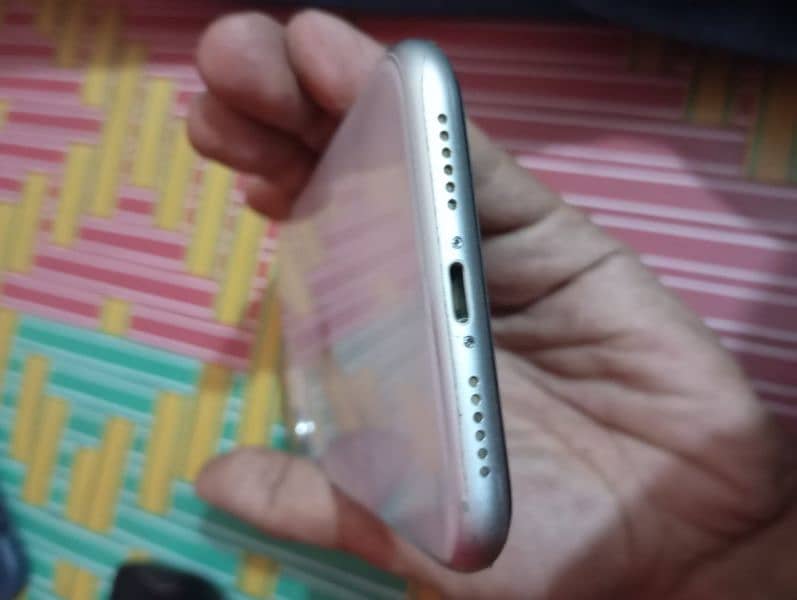 iphone 11 128 GB Factory unlock 10 by 10 All ok contact 03152727532 2