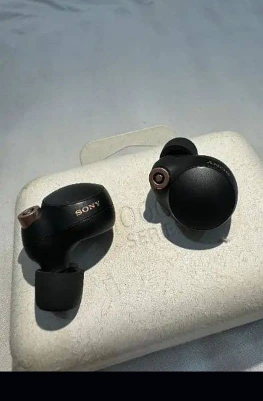 Sony earbuds WF-1000xM4 Excellent condition. 03155282399 1