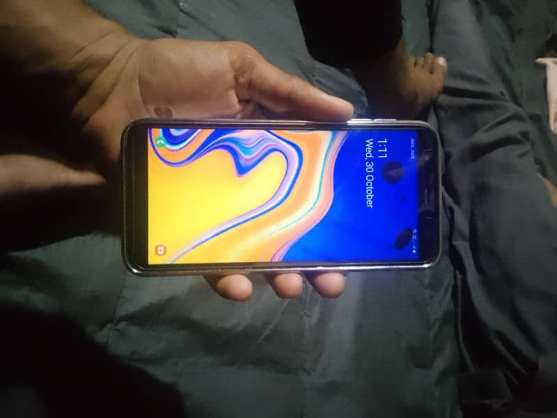 Samsung j6÷ 1