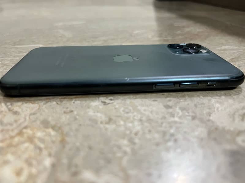 iphone 11 pro 3