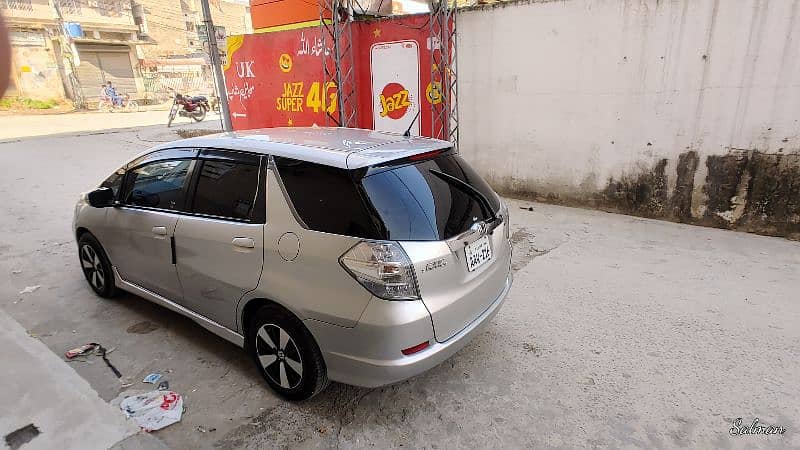 Honda Fit shuttle excellent condition 7