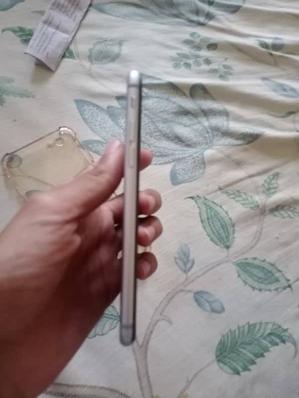 iphone 6s 03064169920 urgent sale 2