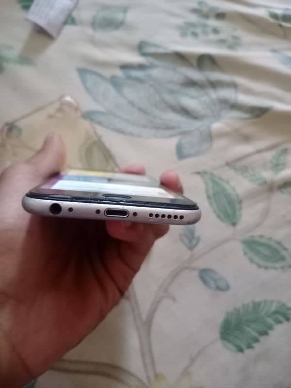 iphone 6s 03064169920 urgent sale 4