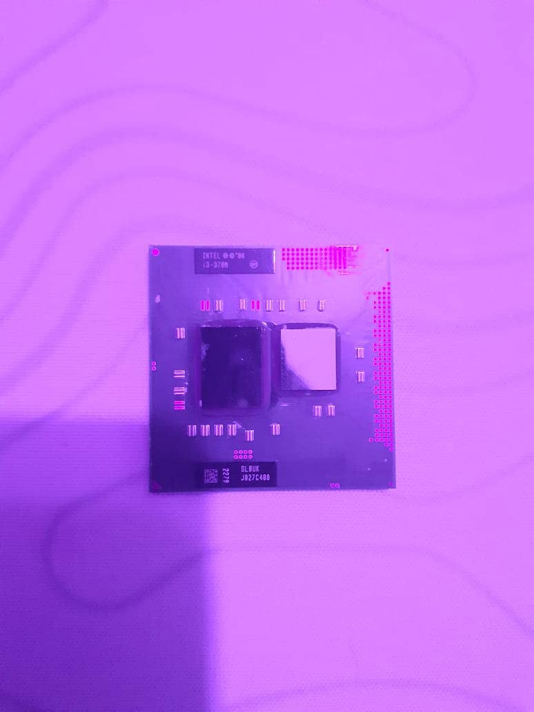 Intel i3-370m CPU 2.4 GHz Dual-Core 0