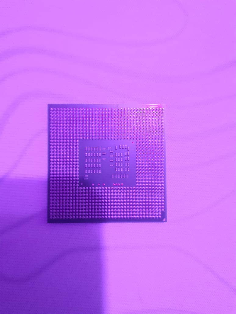 Intel i3-370m CPU 2.4 GHz Dual-Core 1