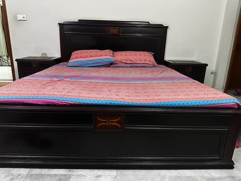 Wooden Bed Set 4