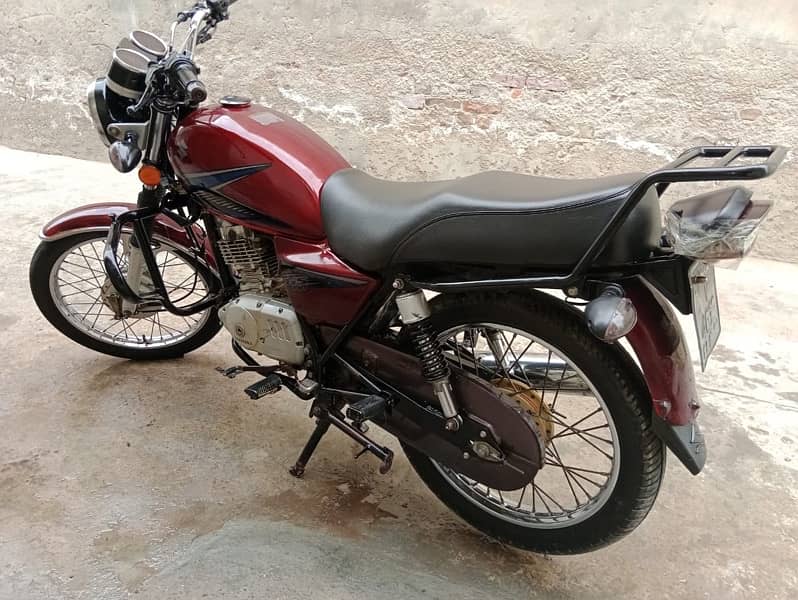 suzuki gs 125 3