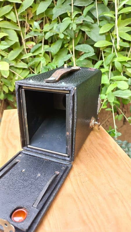 vintage box camera 2