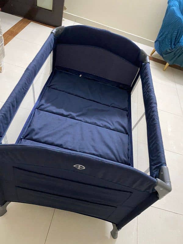 Baby cot for sell in dark blue colour 3