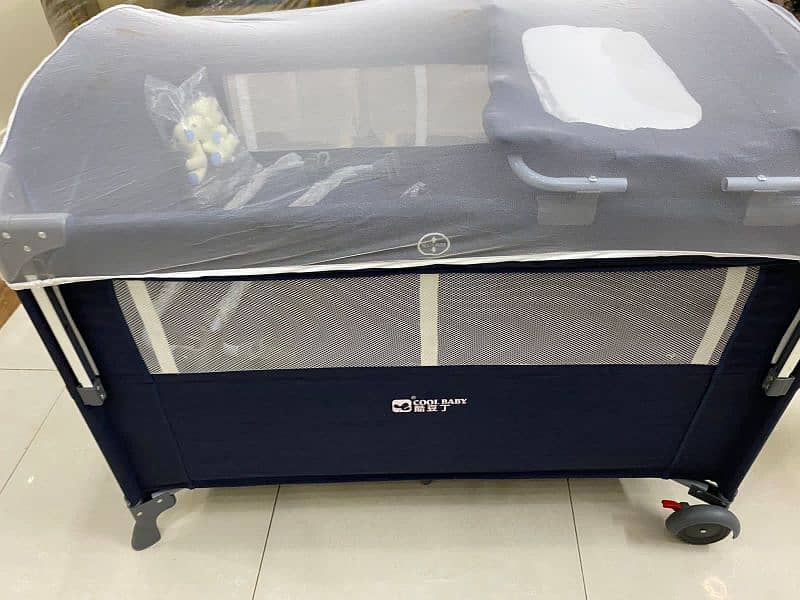 Baby cot for sell in dark blue colour 7