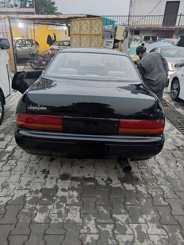 LUXURY TOYOTA CROWN AVAILABLE FOR RENT 1