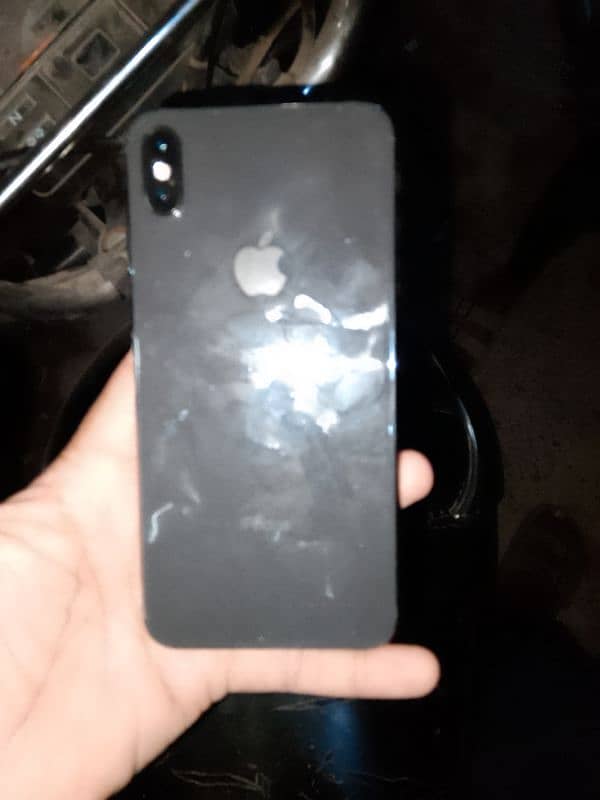 iPhone xs Max 256 gb battery change Bucky all okay 10x9 5