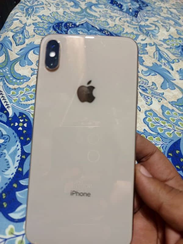 iPhone xs max non pta 512 GB conditions 10/10 batry health 81 hai 7