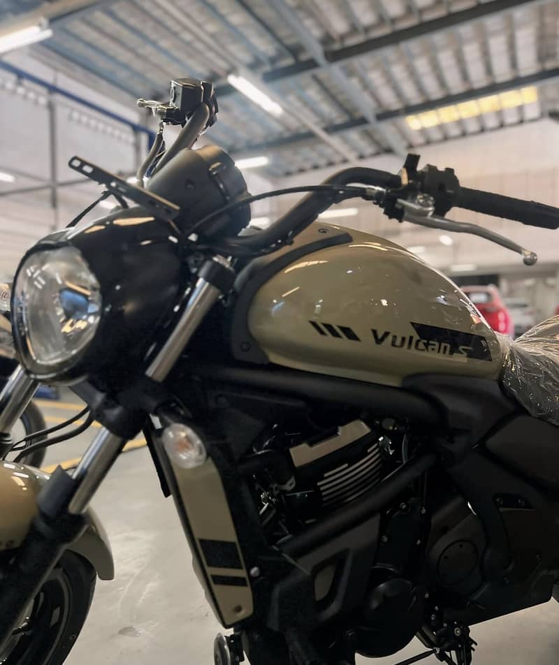 Kawasaki Vulcan S 1