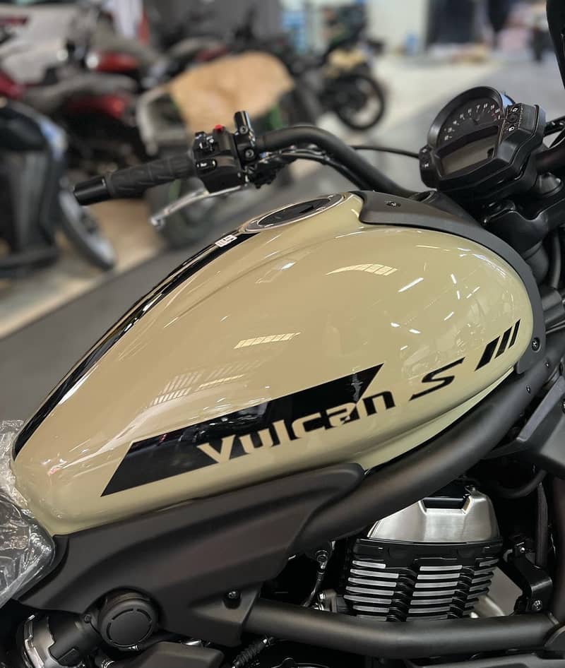 Kawasaki Vulcan S 4