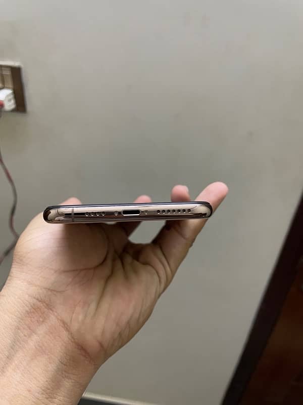 Iphone Xs max pta approved 6