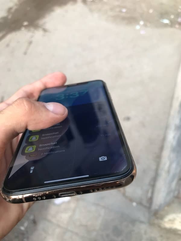 Iphone xs non pta lush condition 8