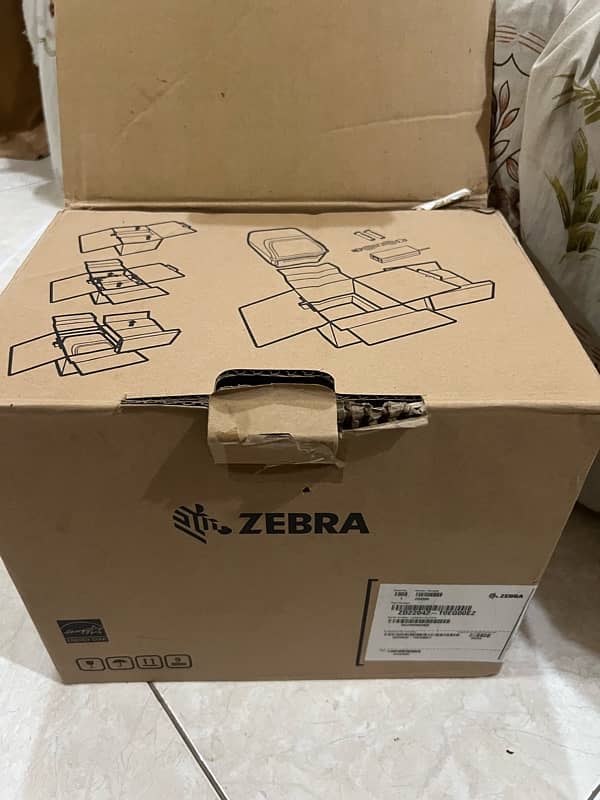 Zebra Bar Code Printer Model ZD220 2