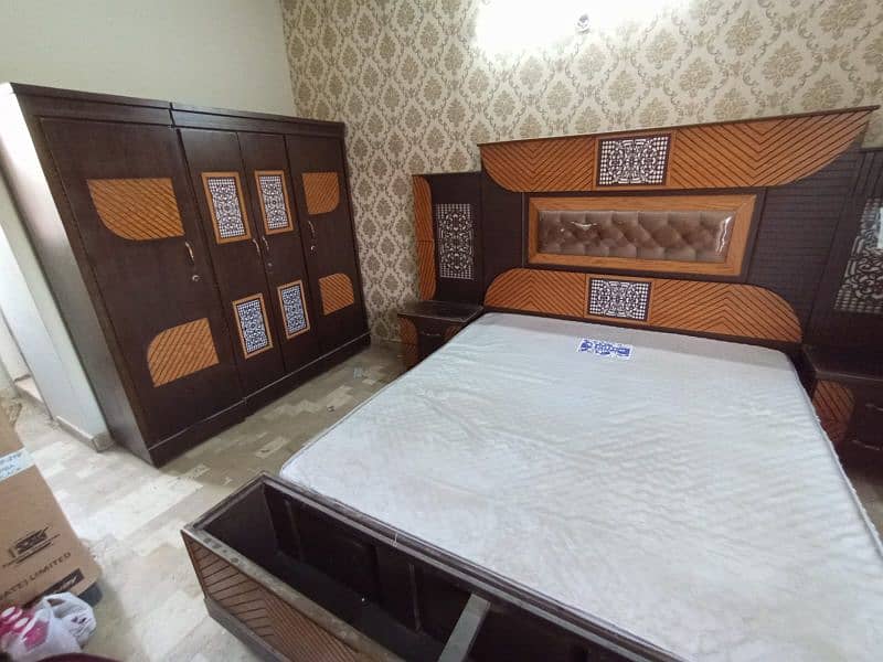 King Size Bed, Side Tables, Dressing Table, Almari 3