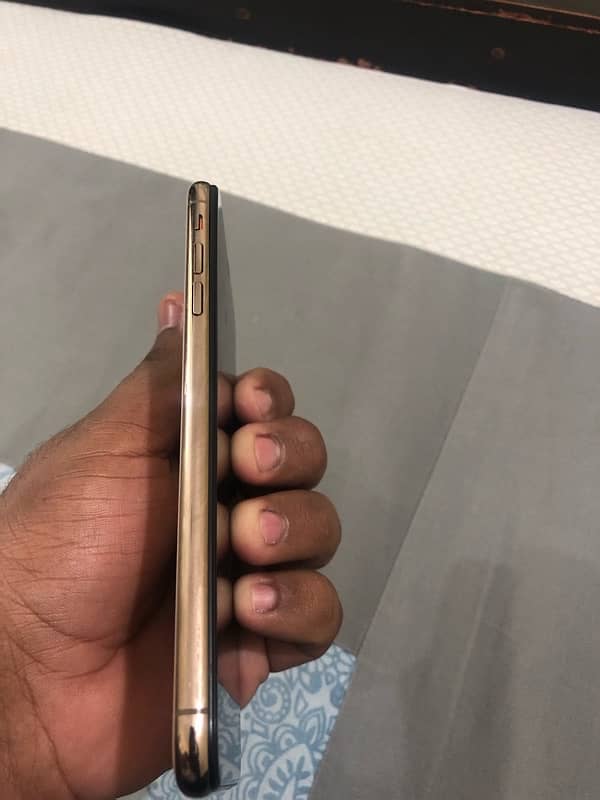 IPhone XS Max PTA approved 4