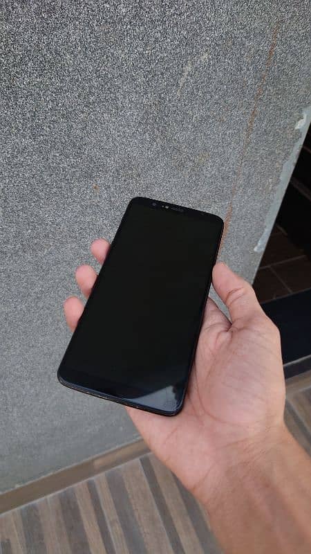 Oneplus 5T 8/128 Exchange Possible 1