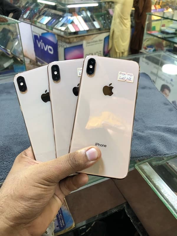 iphone xsmax 64Gb pta approved 9