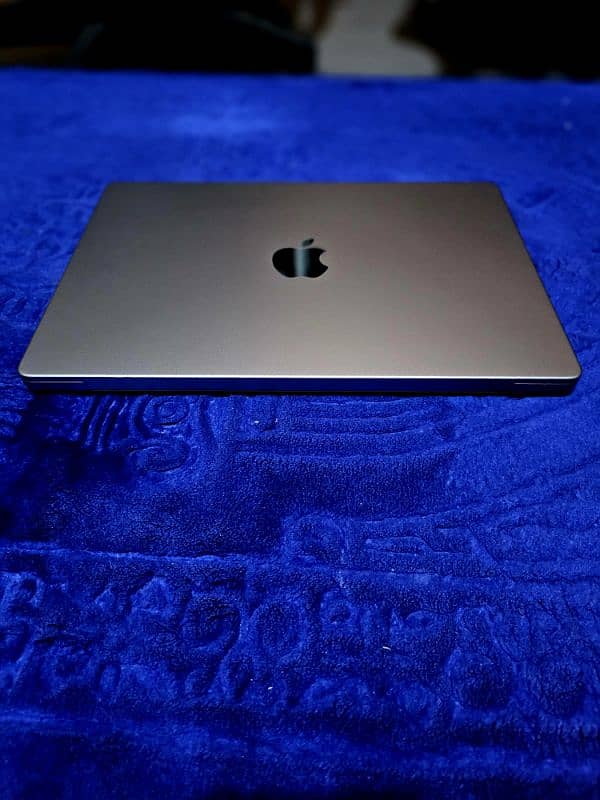 MacBook M1 PRO 6