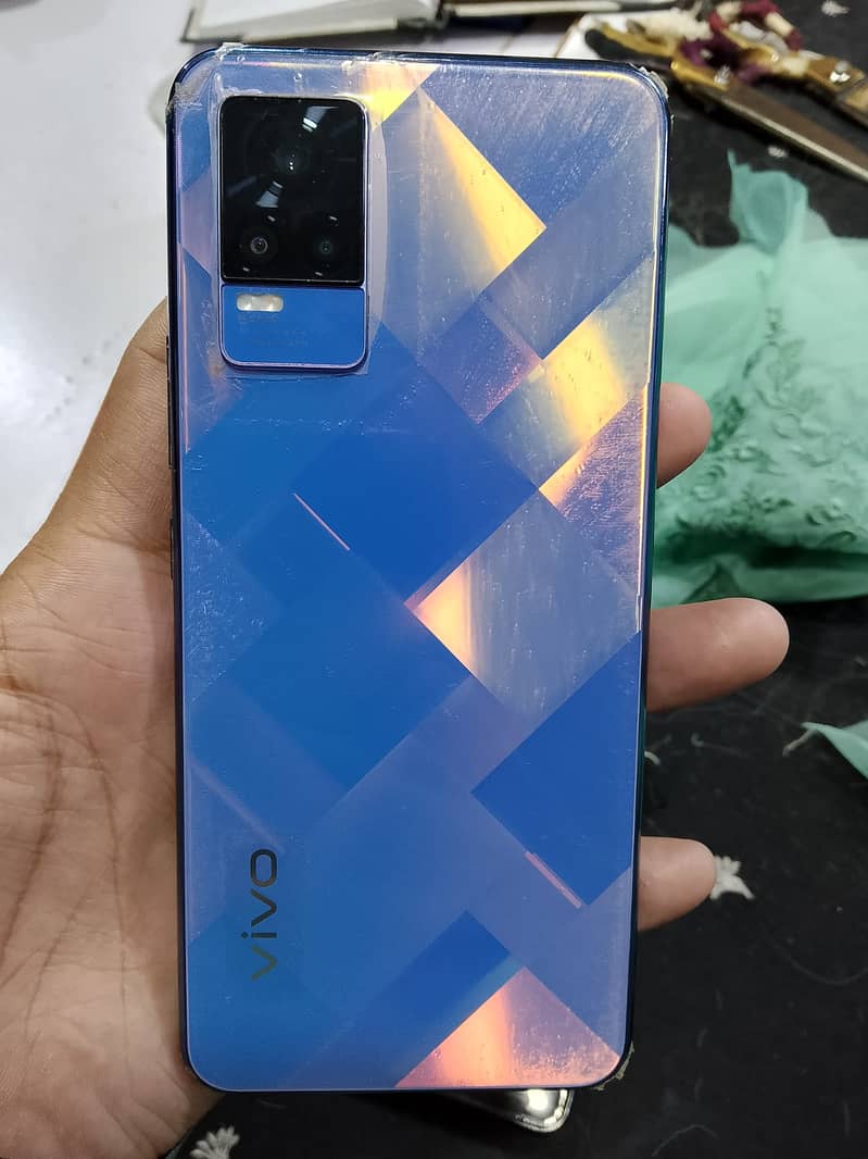 Vivo v21e 8 128 box charger 2