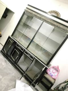 wardrobe for sale only in 18000