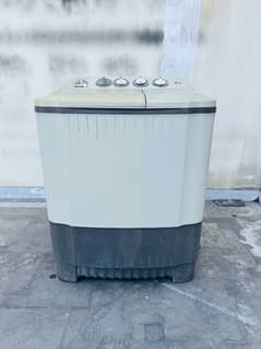 LG Semi-Automatic Washing Machine