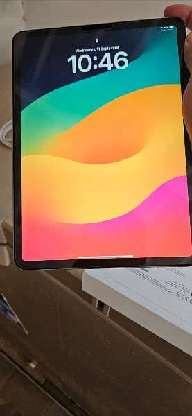 ipad pro M2 11"inch /128 Gb 9