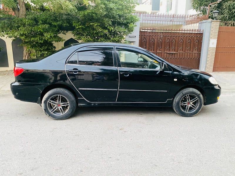 Toyota Corolla XE 2005 1