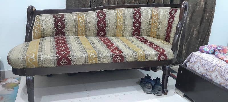 Dewan Sofa 1