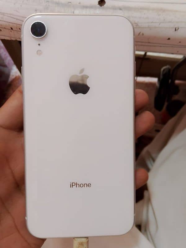 IPHONE XR 1