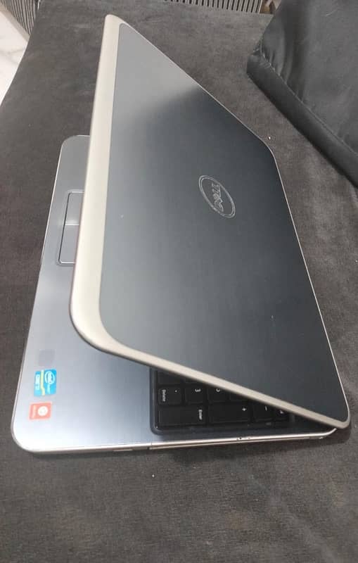 Dell Inspirone 5521 2