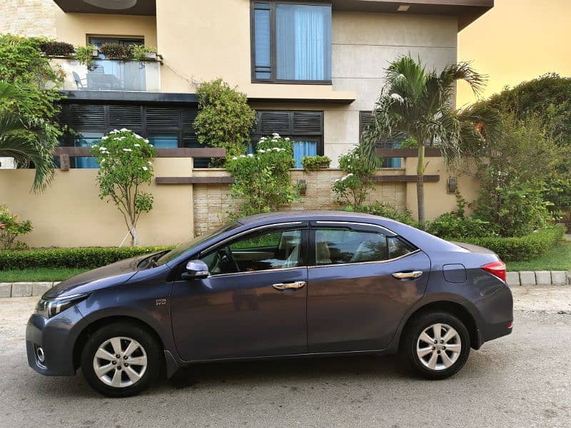 TOYOTA COROLLA ALTIS (AUTO) 1.6cc MODEL 2016 ORIGINAL STRONG BLUE COLR 11