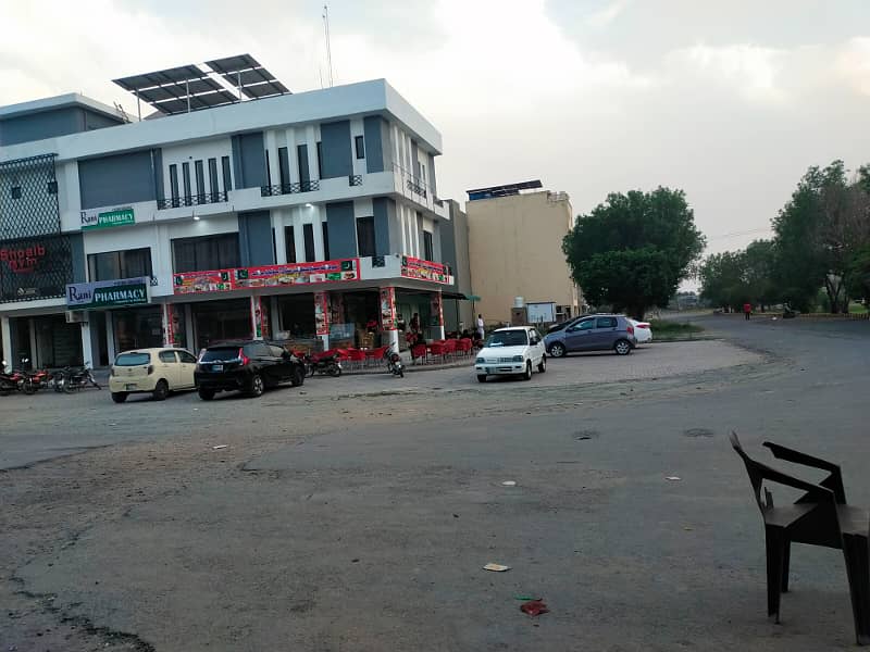 4 Marla Facing Stadium Commercial Building For Sale In A-Block Khayaban e Amin Society 12