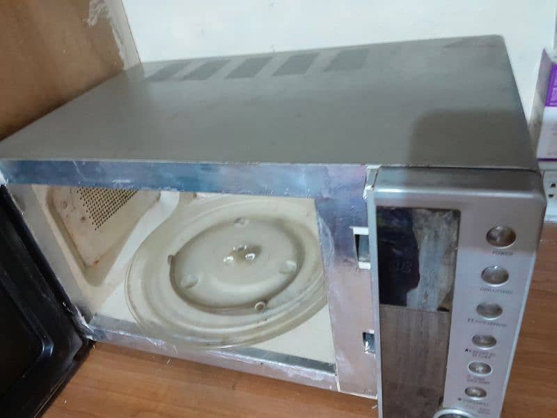 microwave oven urgent sale 1