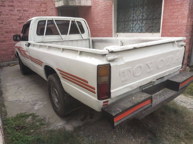 Toyota Pickup 1981 1