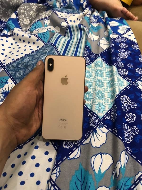 iPhone XS Max 2