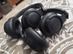 JBL Bluetooth headphones like Bose