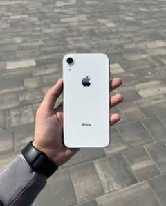 iPhone XR 128 GB sim working better/80 conditions 10/10