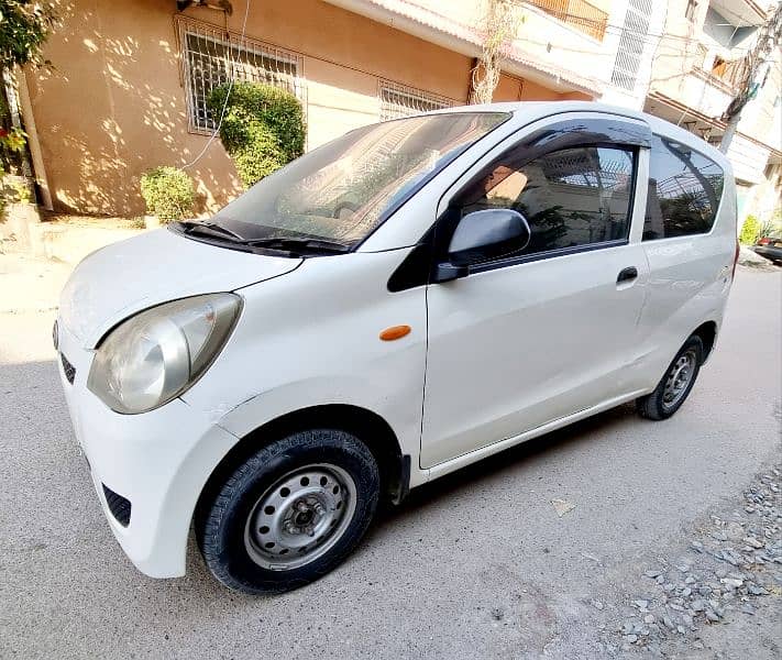 Daihatsu Mira 2009 2