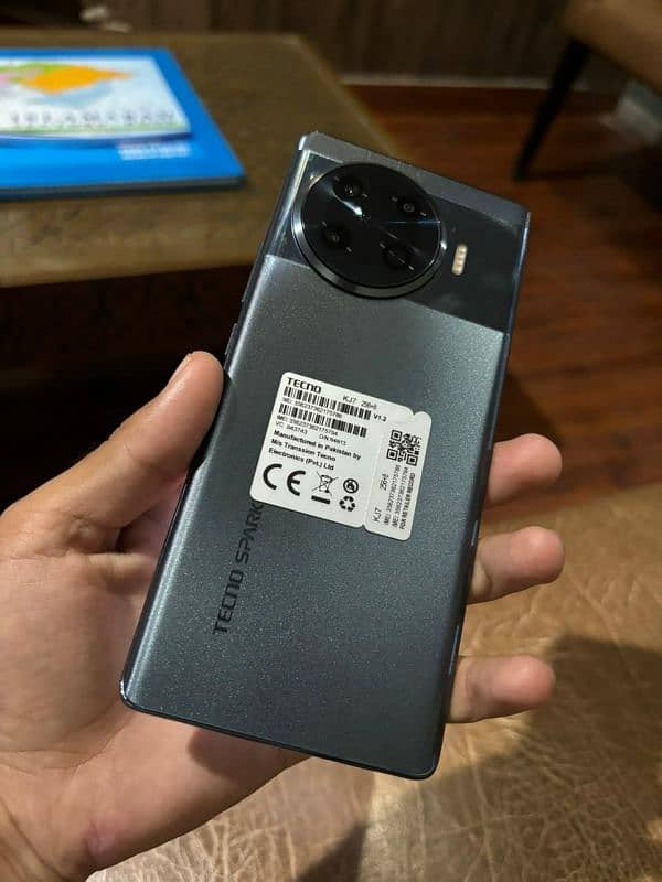 Tecno spark 20 pro+ full box 4