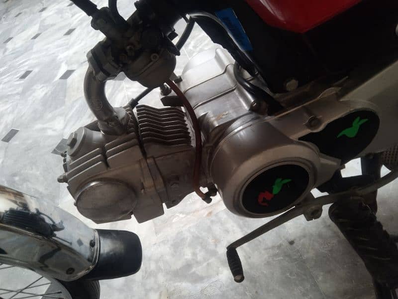 2022 model Honda Punjab chit ke dey lush condition dey 2