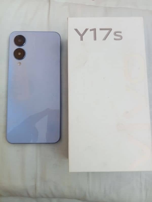 vivo y 17s 1