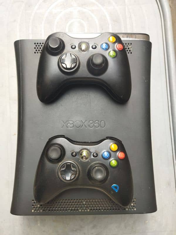 Xbox 360 with all assessores Rs. 25000/ 0