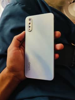 vivo S1