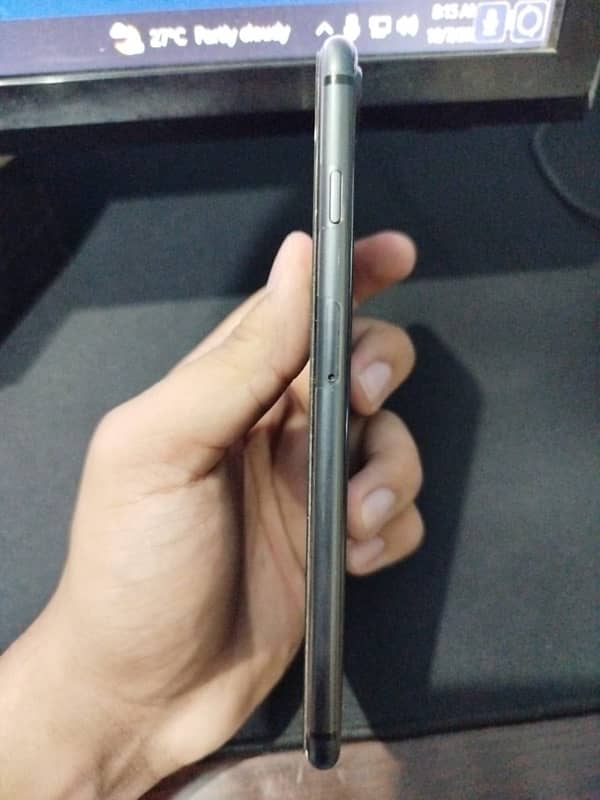 Iphone 8plus PTA 2