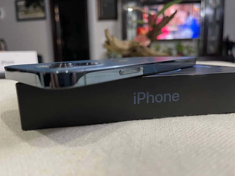 iphone 12 pro 256Gb PTA Approved 4